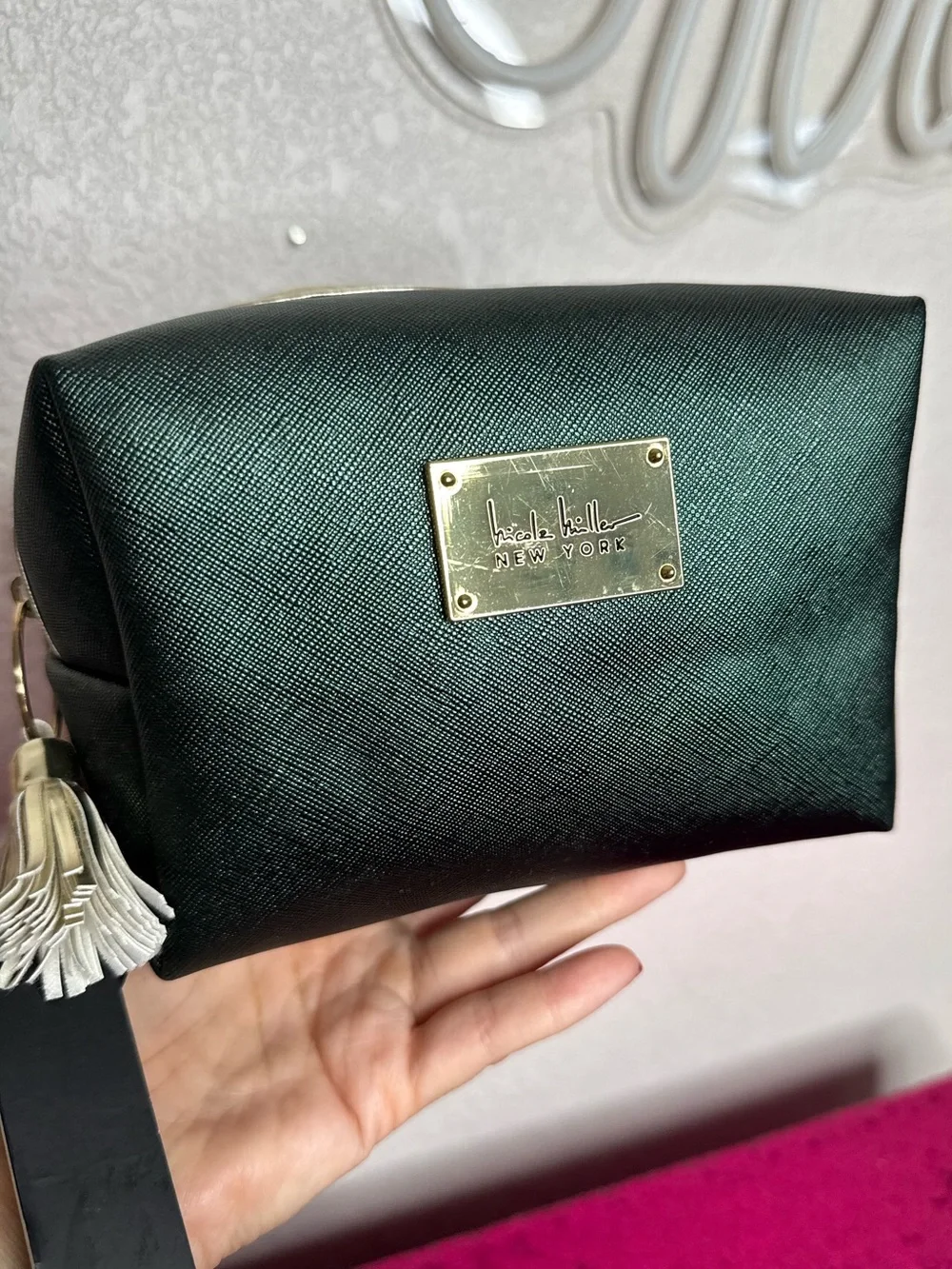 NEW wTAGS 🏷️ NICOLE MILLER Cosmetic Pouch, Attached Vanity Miller, Gold Hardware